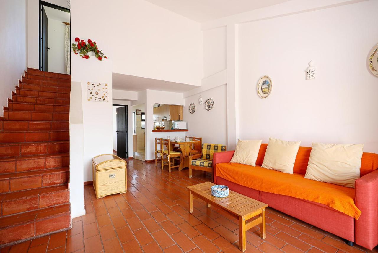 B71 - Pipa's House In * Lagos